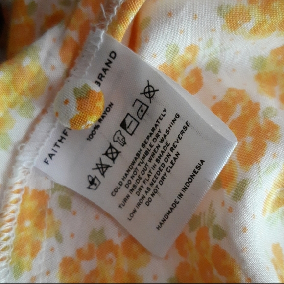 Faithful The Brand Floral Midi Dress - Picture 6 of 7